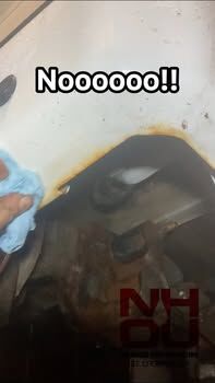 Rust hates oil

Marc sent this one over. Same bumper area. Two different stories.
One is rusty. One is oily.

Is oil a little messy? Yep.
Does it look pretty? Not really.
Is the bumper rusted? Also nope.

Oil creeps. It migrates. It gets into seams and edges where moisture and road junk love to sit. That’s what stops rust before it starts.

https://www.facebook.com/share/r/1a8712teA3/